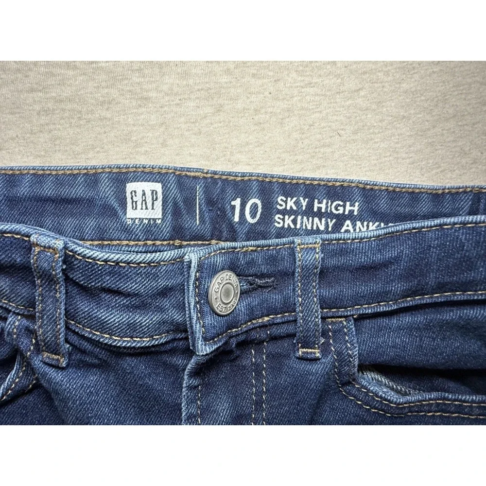 GAP Kids. Sky High Skinny Ankle. kid size 10. medium wash blue jeans